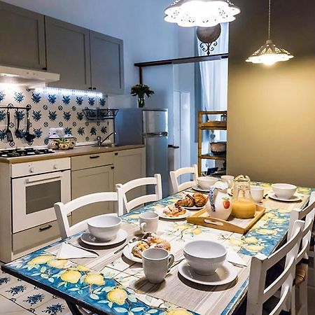 La Casa Napoletana - Ls Accommodations ナポリ エクステリア 写真