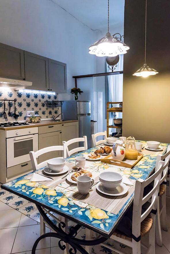 La Casa Napoletana - Ls Accommodations ナポリ エクステリア 写真